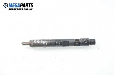 Diesel fuel injector for Dacia Logan 1.5 dCi, 68 hp, minivan, 2007 № EJBR05101D