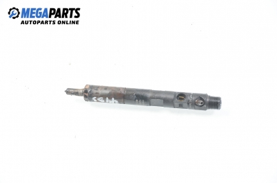 Diesel fuel injector for Dacia Logan 1.5 dCi, 68 hp, minivan, 2007 № EJBR05101D