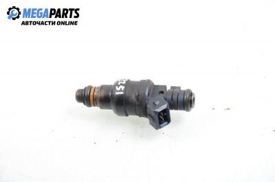 Gasoline fuel injector for Peugeot 406 1.8 16V, 110 hp, sedan, 1996