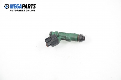 Gasoline fuel injector for Toyota Yaris Verso 1.3, 86 hp, 2003