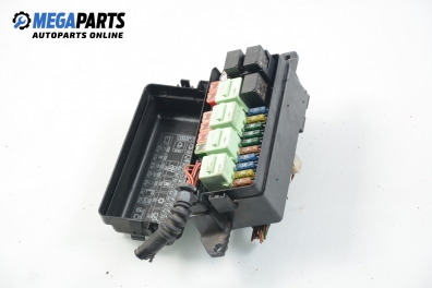 Fuse box for Mini Cooper (R50, R53) 1.6, 116 hp, hatchback, 3 doors automatic, 2002