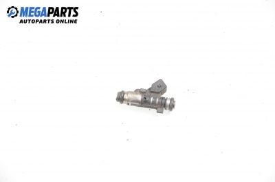 Gasoline fuel injector for Peugeot 206 1.1, 60 hp, hatchback, 3 doors, 2000