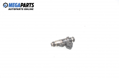 Gasoline fuel injector for Peugeot 206 1.1, 60 hp, hatchback, 3 doors, 2000