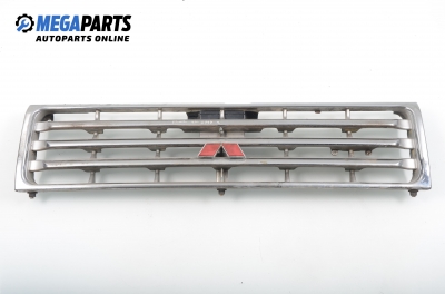 Grill for Mitsubishi Pajero 3.5, 208 hp, 5 doors automatic, 1995