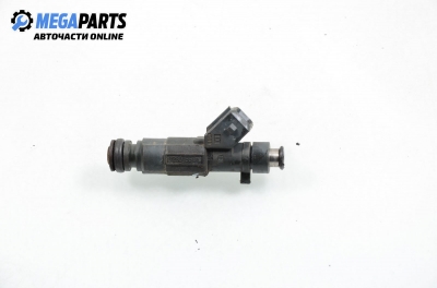 Gasoline fuel injector for Seat Cordoba (6K) 1.4, 60 hp, sedan, 2001