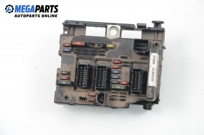 Fuse box for Peugeot 307 2.0 HDi, 107 hp, hatchback, 5 doors, 2002