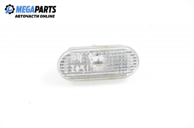 Blinker for Volkswagen Passat 1.6, 101 hp, sedan, 1997, position: right