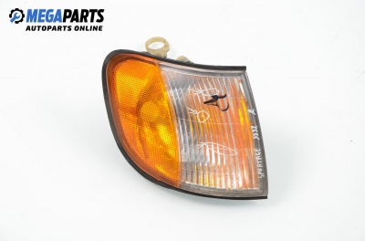 Blinker for Kia Sportage I (JA) 2.0 16V 4WD, 128 hp, 5 doors, 2000, position: right