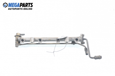 Fuel rail for Hyundai Coupe 1.6 16V, 114 hp, 1997