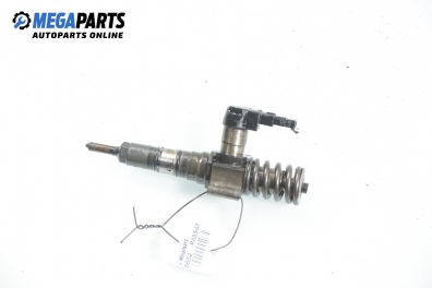 Diesel fuel injector for Volkswagen Passat (B6) 2.0 TDI, 170 hp, station wagon automatic, 2007 № 03G 130 073 T