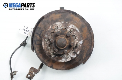 Knuckle hub for Mitsubishi Pajero 2.5 TD, 99 hp, 5 doors automatic, 1991, position: front - right