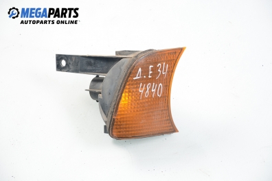 Semnalizator pentru BMW 5 (E34) 2.0, 129 cp, sedan, 1990, poziție: dreapte