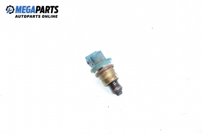 Gasoline fuel injector for Renault Laguna I (B56; K56) 2.0, 113 hp, hatchback, 1995