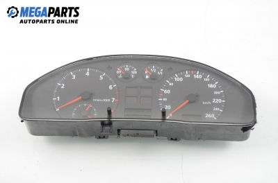 Bloc instrumente de bord pentru Audi A4 (B5) 2.6 Quattro, 150 cp, sedan, 1995