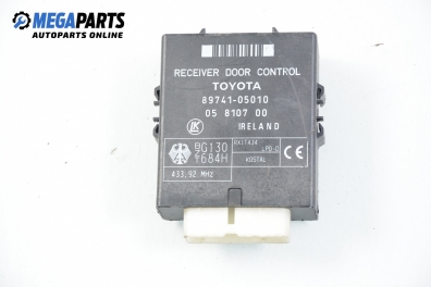 Central lock module for Toyota Avensis 2.0 TD, 90 hp, station wagon, 1999 № 89741-05010
