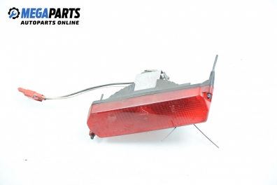 Central tail light for Chrysler Voyager 2.0, 133 hp, 1998