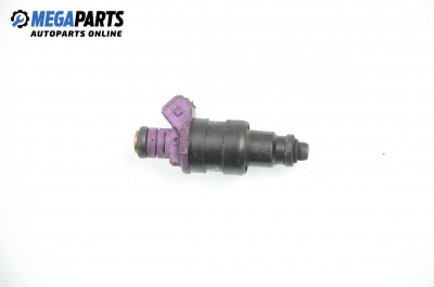 Gasoline fuel injector for Renault Kangoo 1.2, 58 hp, truck, 1999