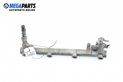 Fuel rail for Opel Vectra B 1.8 16V, 115 hp, sedan automatic, 1997