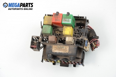 Fuse box for Ford Fiesta III 1.1, 50 hp, 5 doors, 1993