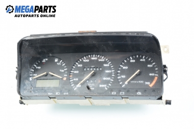 Bloc instrumente de bord pentru Volkswagen Passat (B3) 1.8, 90 cp, combi, 1988