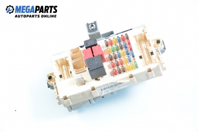 Fuse box for Alfa Romeo 147 1.9 JTD, 115 hp, 2004