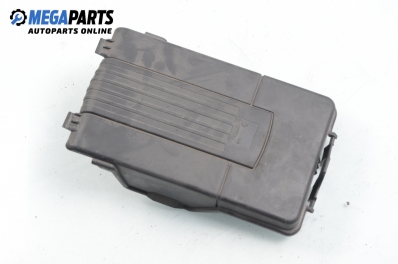 Batterieabdeckung für Volkswagen Passat (B6) 2.0 16V TDI, 140 hp, sedan, 2005