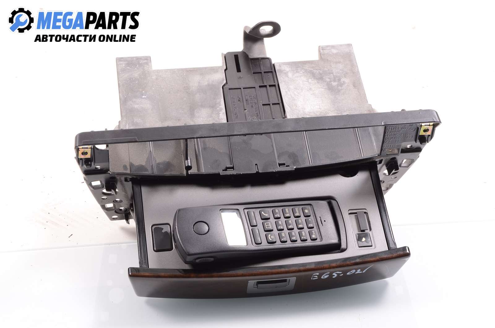 Phone for BMW 7 (E65) 4.5, 333 hp automatic, 2002 Price: € 58.61