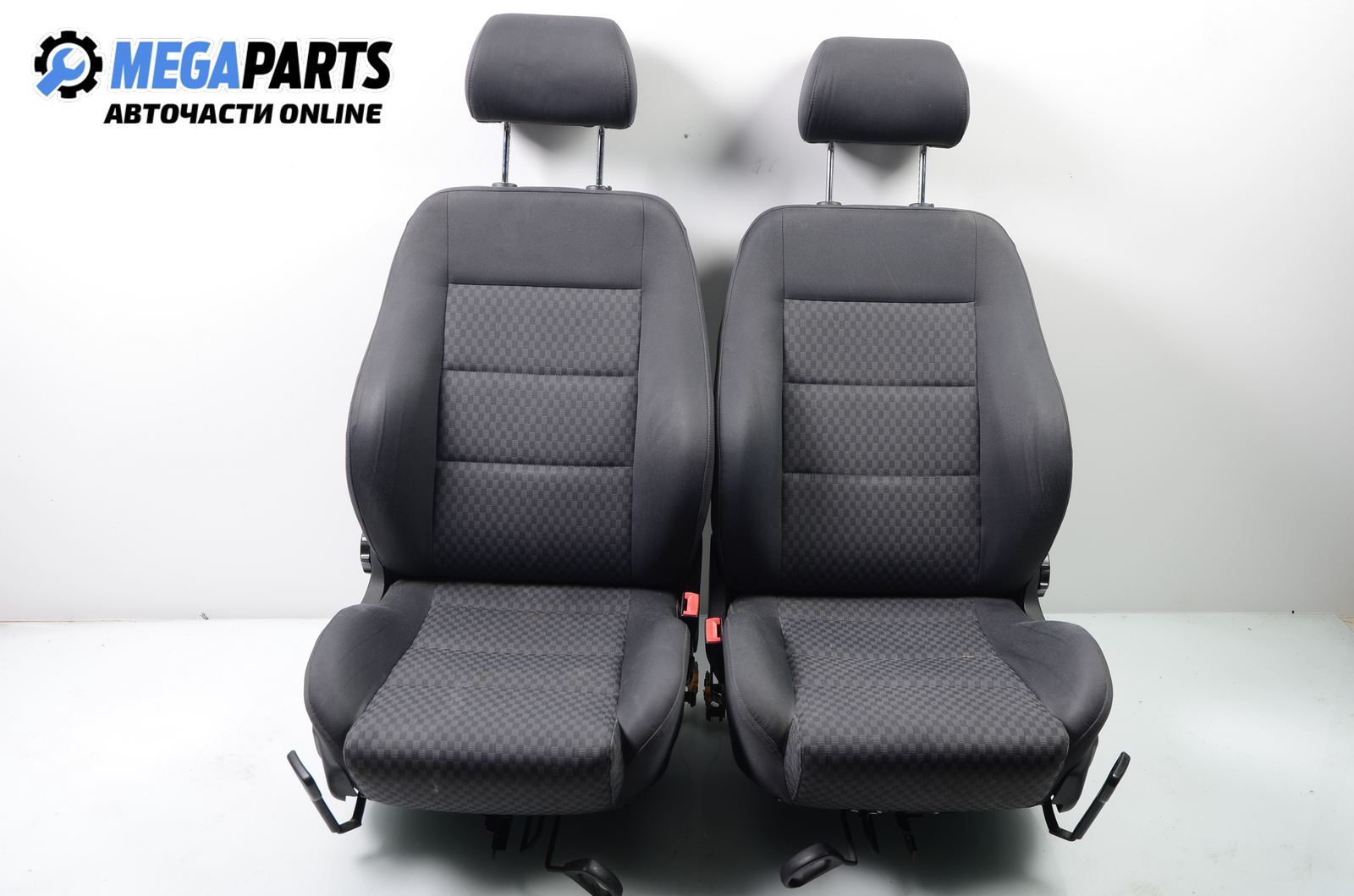 Audi 2025 b5 seats