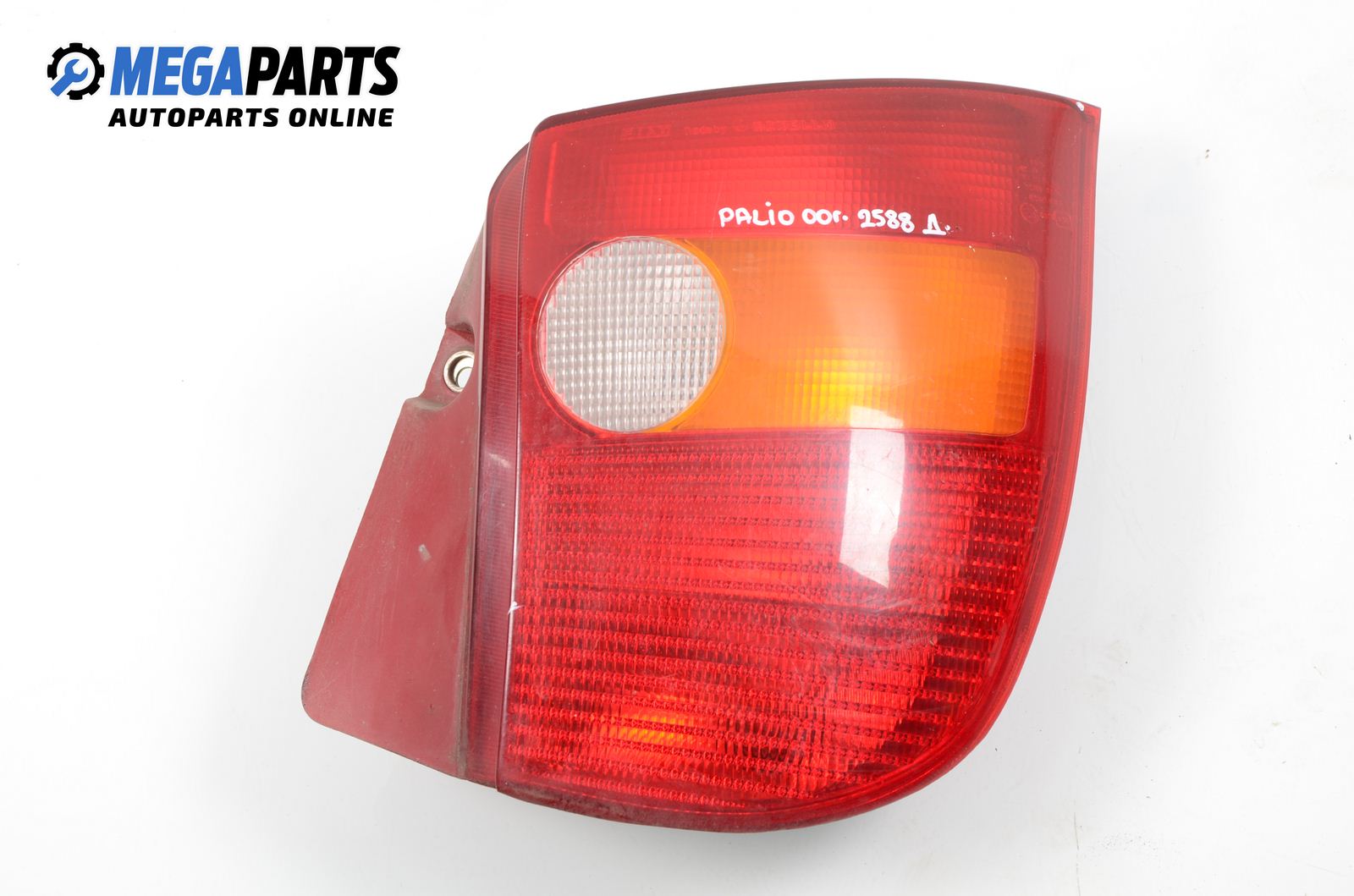 fiat palio tail light